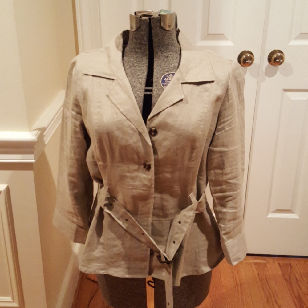 Belted 100% linen jacket